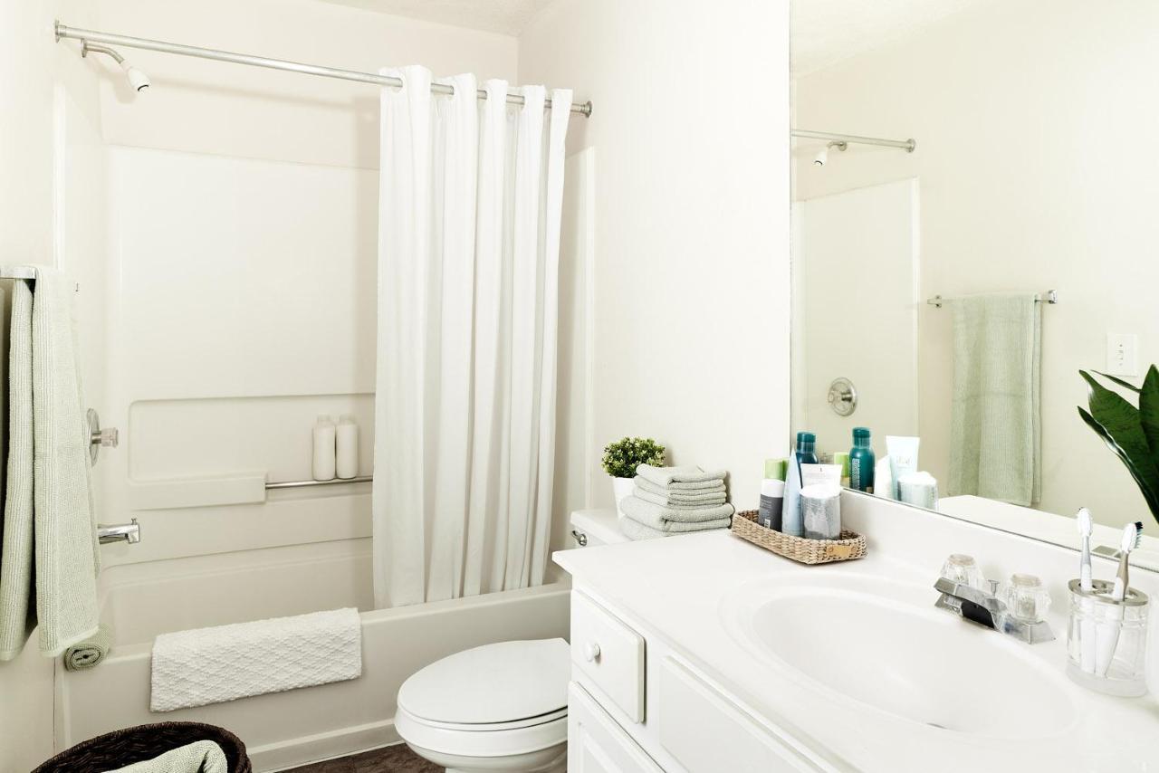 Intown Suites Extended Stay Houston Tx - Hobby Airport Екстериор снимка