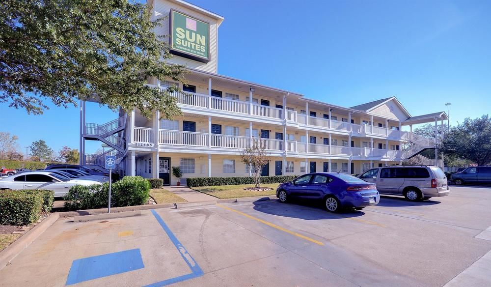 Intown Suites Extended Stay Houston Tx - Hobby Airport Екстериор снимка
