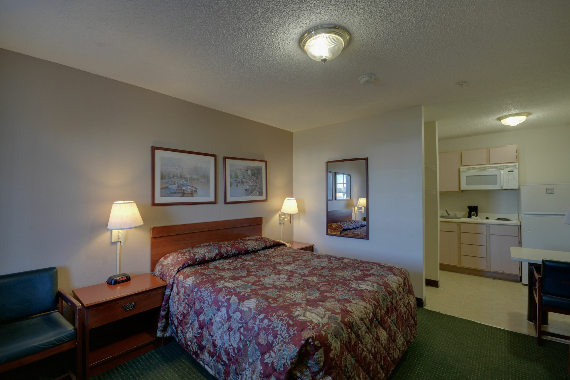 Intown Suites Extended Stay Houston Tx - Hobby Airport Екстериор снимка